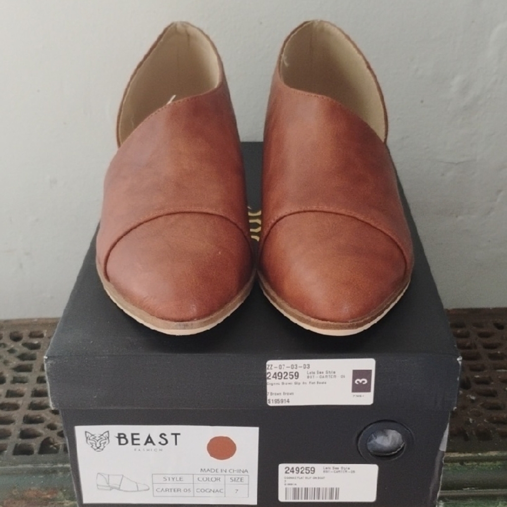 BEAST FASHION  | Brown Classic Faux Leather Mules | US 7 | NWB